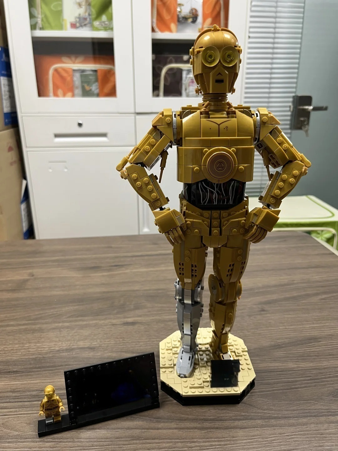 Home Decor Disney - New MOC Golden Robot Model Building