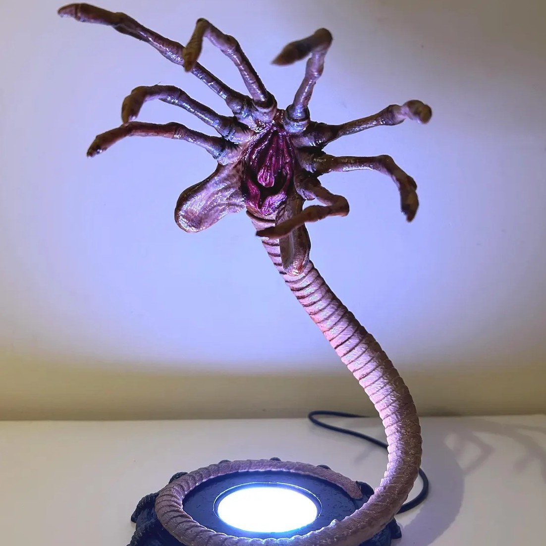 Alien Facehugger Lamp Nightlig - đánh giá và giá Home Decor Com