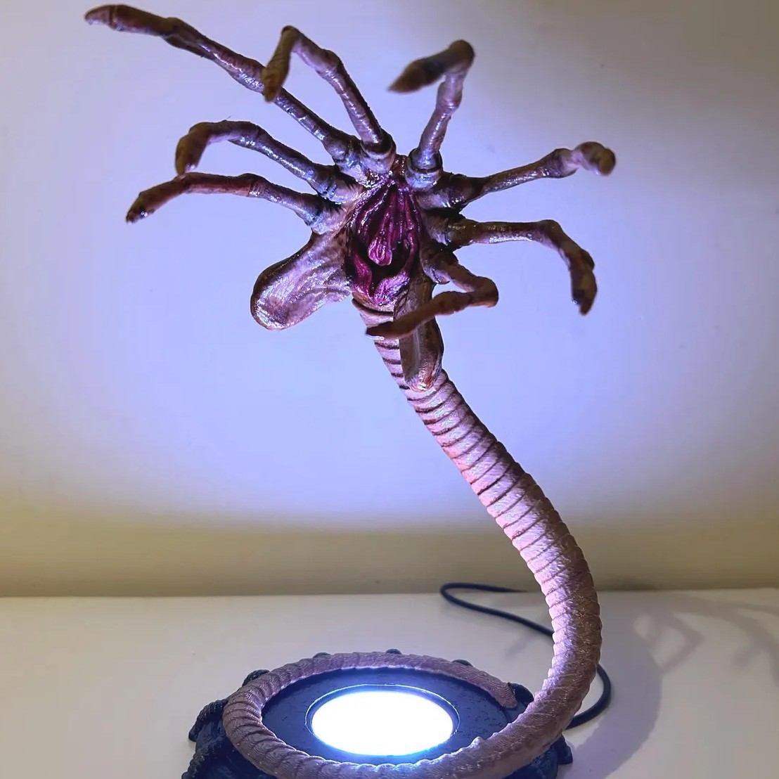 Alien Facehugger Lamp Nightlig - đánh giá và giá Home Decor Com