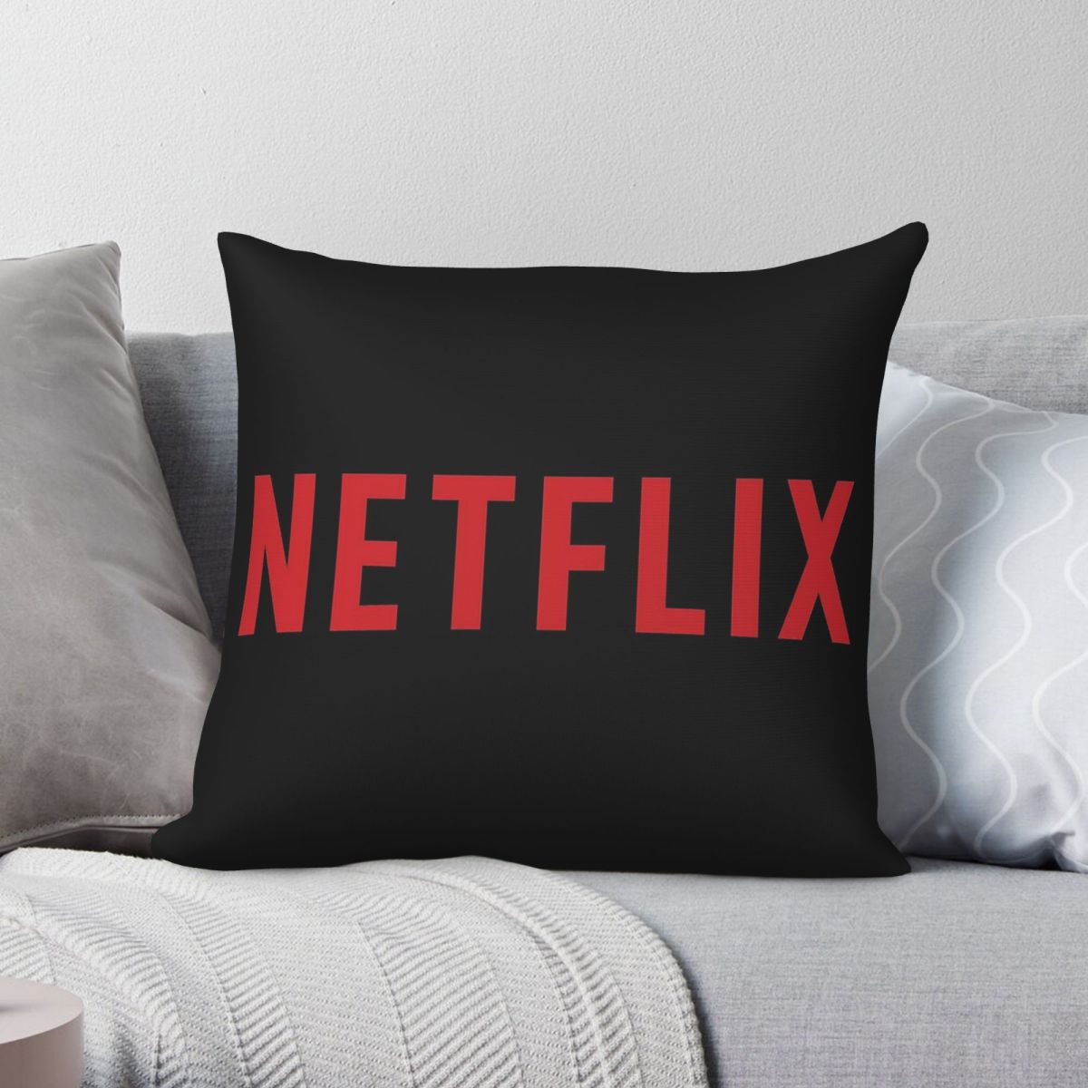 Netflix Logo Square Pillowcase - đánh giá và giá Home Decor Netflix